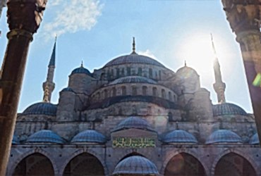 İstanbul'un Mimari Harikaları Tarihi ve Modern Çatışmanın Buluştuğu Noktalar